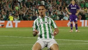 开云体育入口-罗马诺：贝蒂斯仍有信心完成安东尼交易，正在等待曼联同意