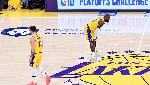 开云体育入口-纳什：詹姆斯搭档东契奇时展现出很强的适应能力 那让我很钦佩